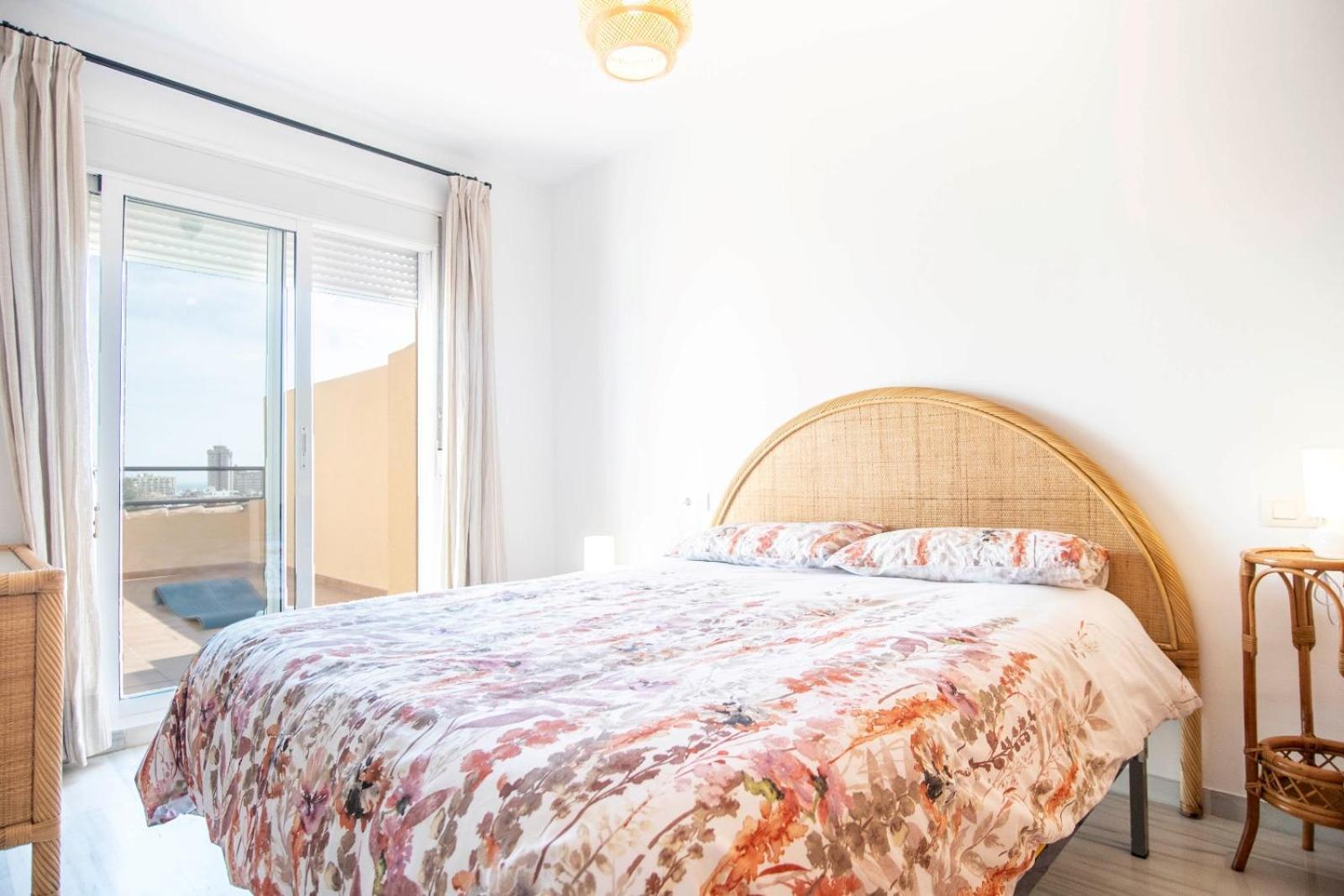 Bioparc Atico Muy Amplio Y Soleado, Cerca De La Playa Y Centro, Con Parking Y Ac * Fuengirola